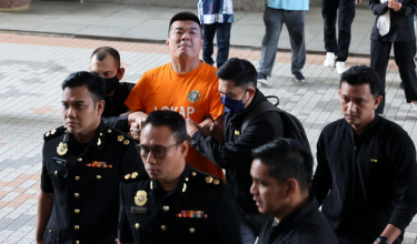 Ahli perniagaan, Albert Tei tiba di Kompleks Mahkamah Putrajaya pada Sabtu lepas bagi proses permohonan reman / BERNAMA