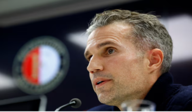 Ketua jurulatih baharu Feyenoord, Robin Van Persie / Foto REUTERS