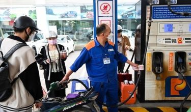 Vietnam telah mencadangkan pengurangan cukai nilai tambah (VAT) dan cukai perlindungan alam sekitar bagi minyak tanah dan mazut.