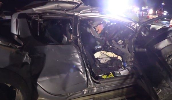 Keadaan kenderaan pacuan empat roda mangsa yang terbabit kemalangan. - RTM
