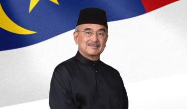 Foto FB Tun Dr. Mohd Ali Rustam