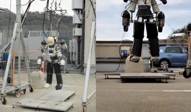 Ujian pertama iRonCub3 berjaya terbang setinggi 50 sentimeter dalam keadaan tertambat pada pelantar ujian/ REUTERS