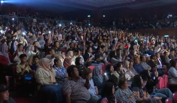 Peminat dan pendengar LABUANfm hadir memeriahkan Konsert Hiburan Tanpa Henti 2025 / Foto RTM