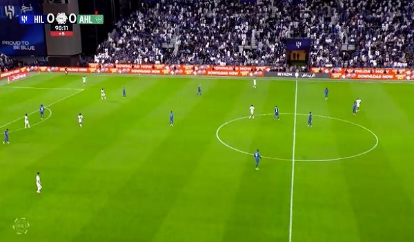Perlawanan Al-Hilal menentang Al-Ahli di Riyadh/ REUTERS