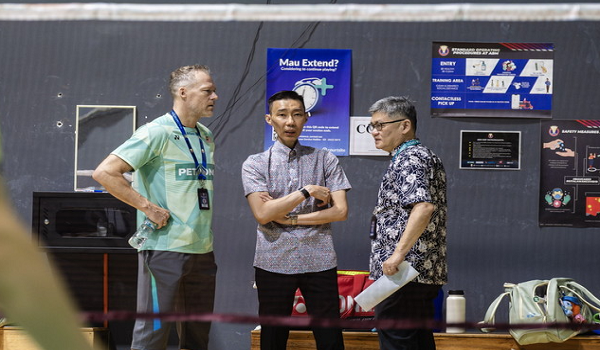0304 SKN LCW PIALA THOMAS