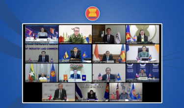 Menteri-Menteri Majlis Komuniti Ekonomi ASEAN (AECC) mengadakan mesyuarat khas bagi membincangkan kesan ekonomi/ Facebook ASEAN