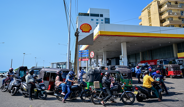 Inflasi meningkat, pemulihan ekonomi terus tertekan