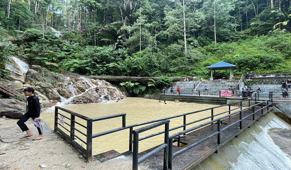 0305 N9 LEMAS KOLAM