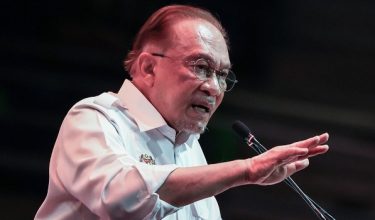 KUALA LUMPUR, 1 Mei -- Perdana Menteri Datuk Seri Anwar Ibrahim berucap pada sambutan Hari Pekerja 2026 di Unifi Arena, Bukit Jalil hari ini.

--fotoBERNAMA (2026) HAK CIPTA TERPELIHARA