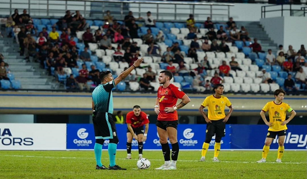 FOTO FB DPMM FC