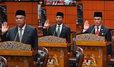 Menteri Dalam Negeri, Datuk Seri Saifuddin Nasution Ismail; Menteri Pendidikan Tinggi, Datuk Seri Dr. Zambry Abd Kadir; dan Menteri di Jabatan Perdana Menteri (Hal Ehwal Agama), Datuk Dr. Mohd Na’im Mokhtar/Foto JaPen Parlimen