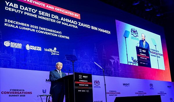 Timbalan Perdana Menteri, Datuk Seri Dr Ahmad Zahid Hamidi/foto BERNAMA