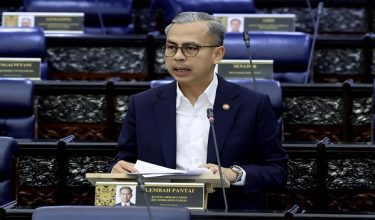 KUALA LUMPUR, 4 Feb -- Menteri Komunikasi Datuk Fahmi Fadzil ketika sesi penggulungan Usul Menjunjung Kasih Titah Diraja bagi Kementerian berkenaan pada Mesyuarat Pertama, Penggal Kelima Parlimen ke-15 Dewan Rakyat di Bangunan Parlimen hari ini.

-- fotoBERNAMA (2025) HAK CIPTA TERPELIHARA