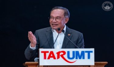YAB Perdana Menteri, Dato' Seri Anwar Ibrahim semasa program Temu Anwar di Tunku Abdul Rahman University of Management and Technology (TAR UMT) Kuala Lumpur. 4 Februari 2026. FATH RIZAL/Pejabat Perdana Menteri.

NO SALES; NO ARCHIVE; RESTRICTED TO EDITORIAL USE ONLY. NOTE TO EDITORS: This handout videos may only be used for editorial reporting purposes for the contemporaneous illustration of events, things or the people in the visual or facts mentioned in the caption. Reuse of the videos may require further