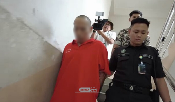 Pengawal keselamatan dipenjara 21 tahun dengan 24 sebatan, selepas 
mengaku bersalah atas 13 pertuduhan