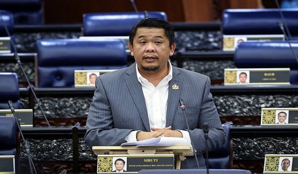 KUALA LUMPUR, 5 Feb -- Timbalan Menteri Luar Datuk Lukanisman Awang pada sesi pertanyaan bagi jawab lisan pada Mesyuarat Pertama, Penggal Kelima Parlimen ke-15 Dewan Rakyat di Parlimen hari ini.

--fotoBERNAMA (2026) HAK CIPTA TERPELIHARA