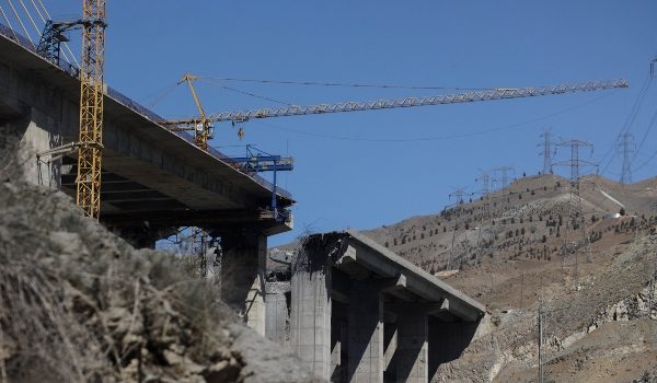 Jambatan B1 rosak selepas serangan udara berhampiran Tehran, Iran/Foto REUTERS