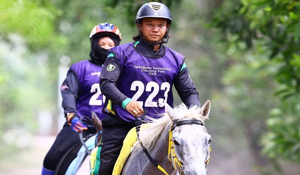 0404 SKN EQUES MB GANU