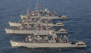 Kapal perang Amerika Syarikat menjalankan operasi di Laut Arab. Gambar diambil pada July 6 2019/Foto REUTERS