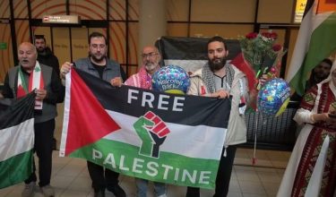 Dua sukarelawan GSF, Osman Tastan dan Anas Mohammed yang tiba di Belanda selepas ditahan Zionis Israel/Foto VIORY
