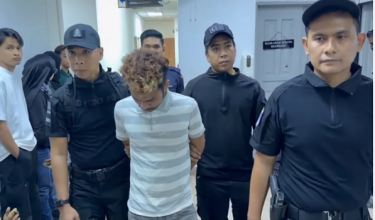 Tiada jaminan terhadap tertuduh

memandangkan kes dibawah Seksyen 302 Kanun Keseksaan.##