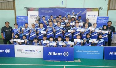 Para pemenang Kejohanan Badminton Remaja Allianz 2024 zon utara