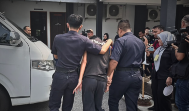 0410 JHR MAHKAMAH REMAN BUNUH PELAJAR
