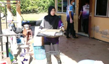 Kerja-kerja pembersihan pascabanjir dilakukan di Perlis