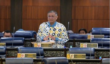 Datuk Seri Dr. Shamsul Anuar Nasarah-Foto Bernama