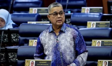 Menteri Perpaduan Negara, Datuk Aaron Ago Dagang/BERNAMA