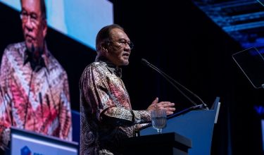 Foto Facebook Anwar Ibrahim