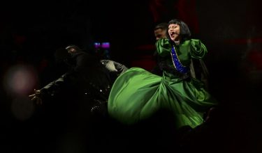 Bintang pop Amerika Syarikat, Lady Gaga, membuat persembahan semasa konsertnya di Copacabana, Rio de Janeiro, Brazil pada Sabtu lalu/AFP