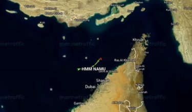 0505 LNR HORMUZ KAPAL TERBAKAR