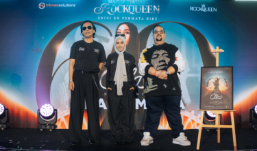 Azhar, Ella dan Rohit (penganjur) semasa sidang media