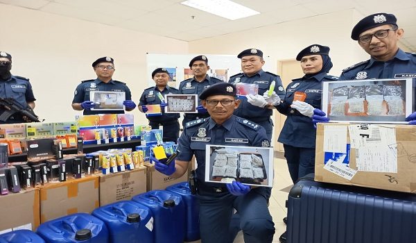 Peranti dan cecair vape bernilai RM5.17 juta termasuk cukai dirampas JKDM Pulau Pinang pada April lalu.