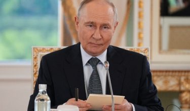 Presiden Rusia, Vladimir Putin pada sidang media di Moscow. Foto Reuters