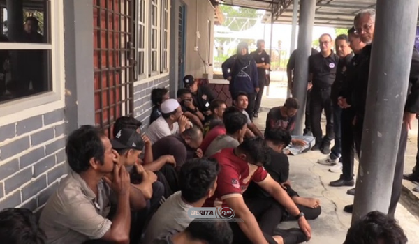 196 penagih dadah termasuk tiga wanita dan dua penjawat awam ditahan