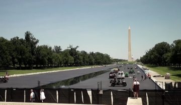 Projek pembaharuan besar-besaran Kolam Pantulan Lincoln Memorial/ REUTERS