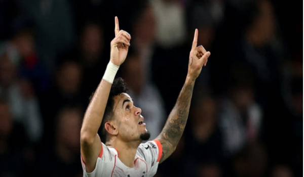 Pemain Bayern Munich menyumat dua gol dalam aksi menentang PSG/REUTERS