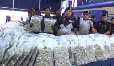 Hasil rampasan dadah dipamerkan dalam sidang media di Ibu Pejabat Polis Kontinjen (IPK) Kuala Lumpur