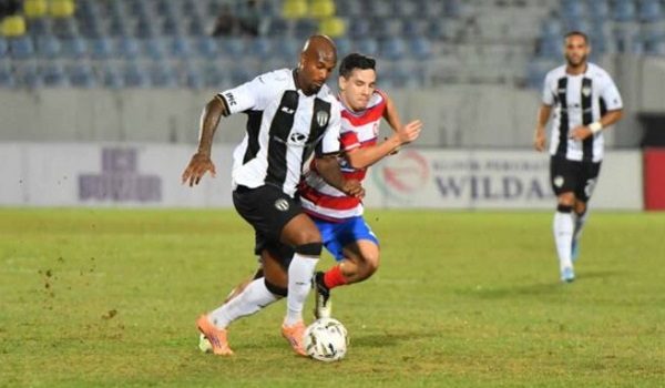 TFC gagal membawa bekalan selesa ke perlawanan suku akhir kedua Piala Malaysia apabila sekadar seri 1-1 dengan KL City. Foto/TFC
