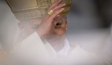 Pope Leo XIV gestures as he arrives at the Basilica of San Giovanni in Laterano to preside over a mass for new Episcopal Ordinations in Rome on May 2, 2026. (Photo by TIZIANA FABI / AFP)