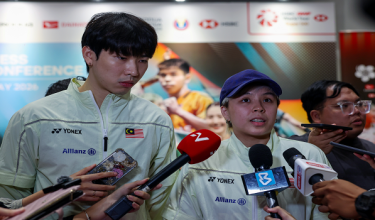 Beregu campuran negara, Toh Ee Wei (kanan) dan Chen Tang Jie (kiri)./Foto BERNAMA