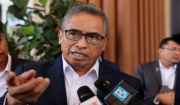 Ketua Setiausaha Negara, Tan Sri Shamsul Azri Abu Bakar, ditemui media selepas menghadiri syarahan perdana bertajuk “State Capacity and Directed Growth: A Mission Oriented”, di Putrajaya/Foto BERNAMA