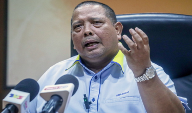 Menteri Besar Perlis, Abu Bakar Hamzah
