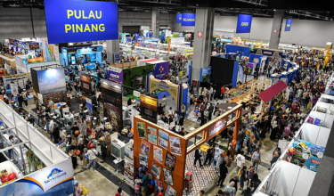 Orang ramai mengunjungi Pameran MATTA Fair 2026