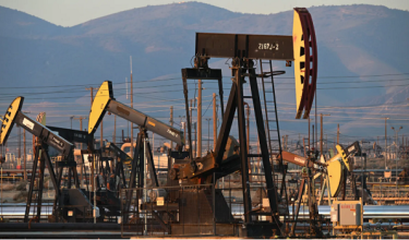 WTI naik 2.6 peratus, manakala Brent menokok 1.3 peratus