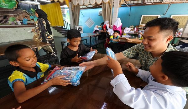 0704 SKN MAM ANAK YATIM12