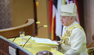 Baginda turut menitahkan agar Khutbah Jumaat di Perak esok bertemakan belia dengan tajuk "Belia: Tenaga Penggerak Kemajuan Negara"

Foto fail BERNAMA