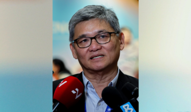 Datuk Kenny Goh, bercakap pada sidang media sempena Kejohanan Malaysia Master 2026 di Akademi Badminton Malaysia hari ini.